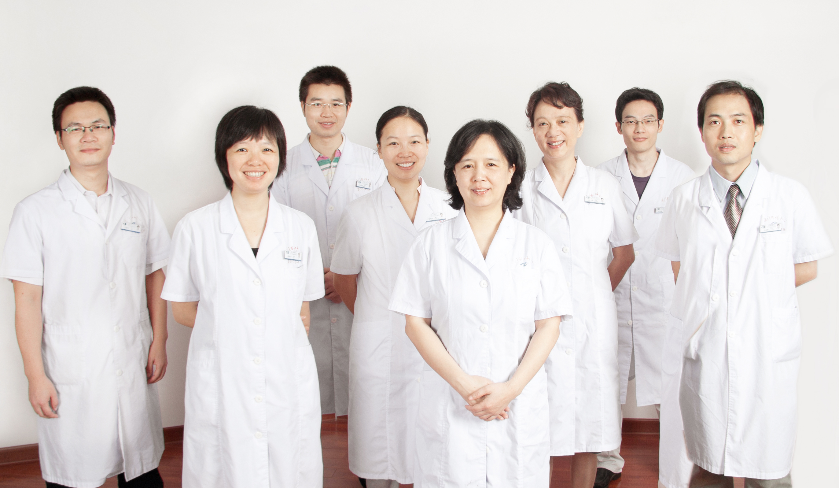 廈門眼科中心眼外傷?？茍F隊